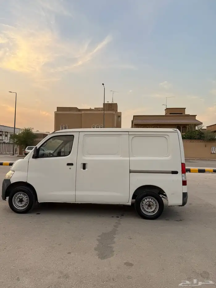 دباب ديهاتسو باص 3