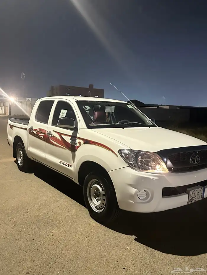 هايلوكس 2010 شد بلد يحمل لوحه مكرر 25