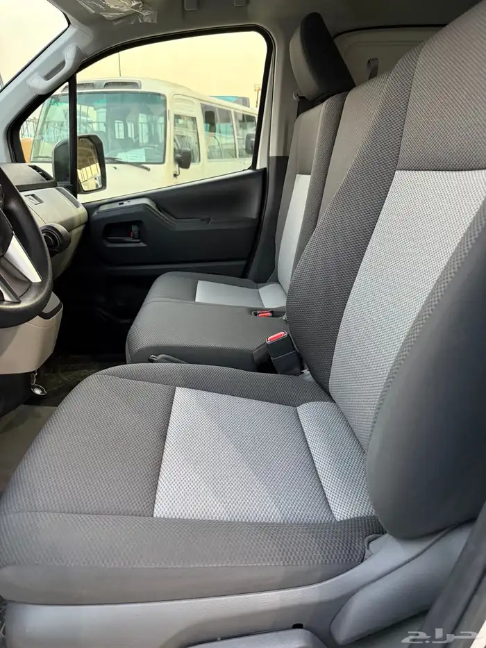 تويوتا هاي اس فان بضاعة 2025 ديزل 7