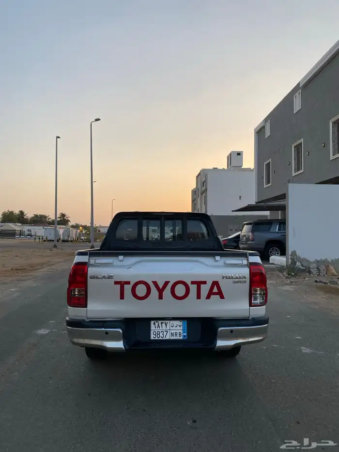 هايلوكس 2018 فل كامل وكاله ممشى 53الف مخزن بدون دبل 5