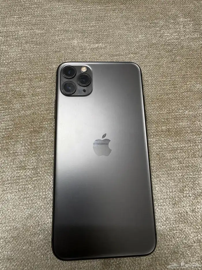 ايفون 11 برو ماكس 256 5