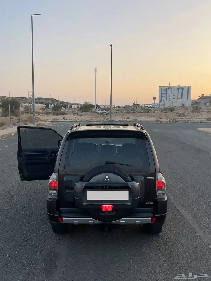 باجيرو 2017 ربع فل كامل 10