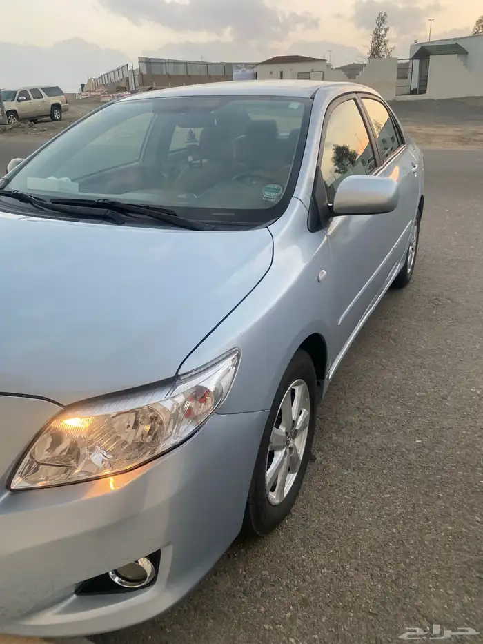 ( تم البيع )كورولا 2009 مخزن 72 الف كيلو قير عايدي 2