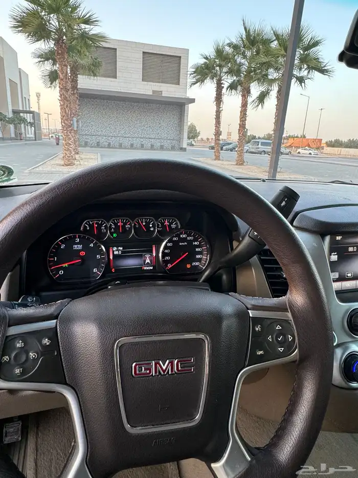 جي ام سي يوكن SLE 2015 10