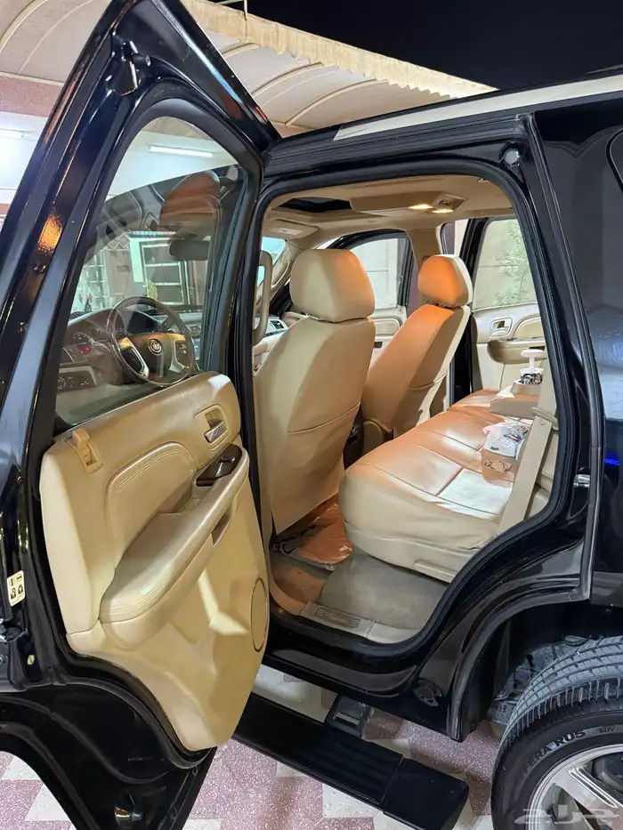 للبيع كدلك اسكاليد 2010 فل كامل 13