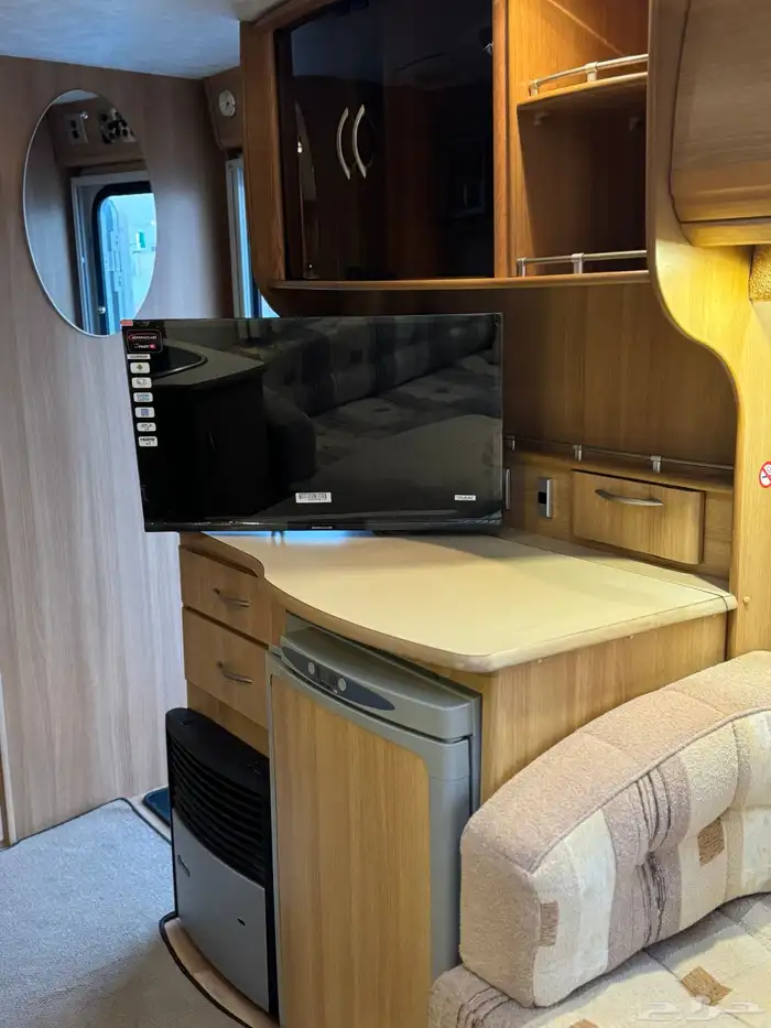 كرفان اوربي 5 متر ونص ( نظيف جدا ) 23