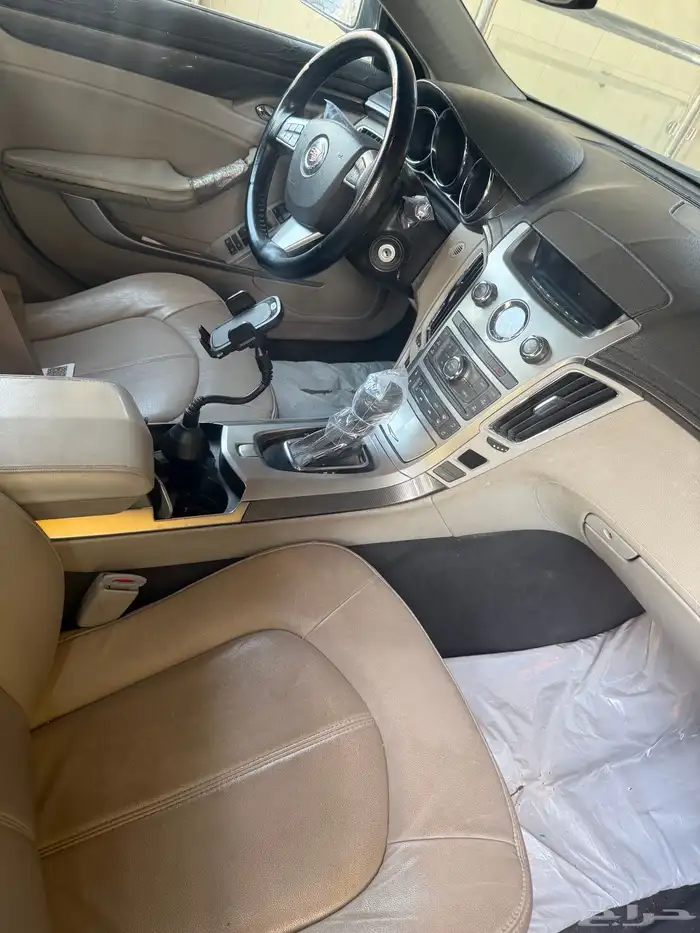 كاديلاك 2011 1