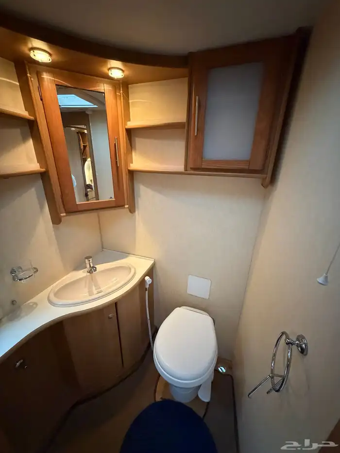 كرفان اوربي 5 متر ونص ( نظيف جدا ) 57