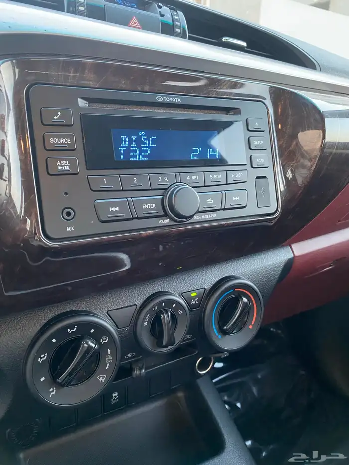 هايلوكس 2018 فل كامل وكاله ممشى 53الف مخزن بدون دبل 56