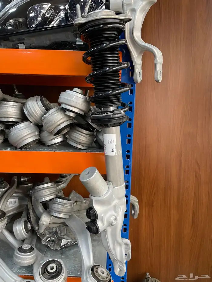 قطع غيار مستورد مرسيدس بنزين و هايبرد 56