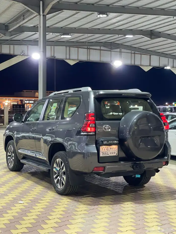 تويوتا برادو TXL3 وارد الساير 2022 شبه جديد 5