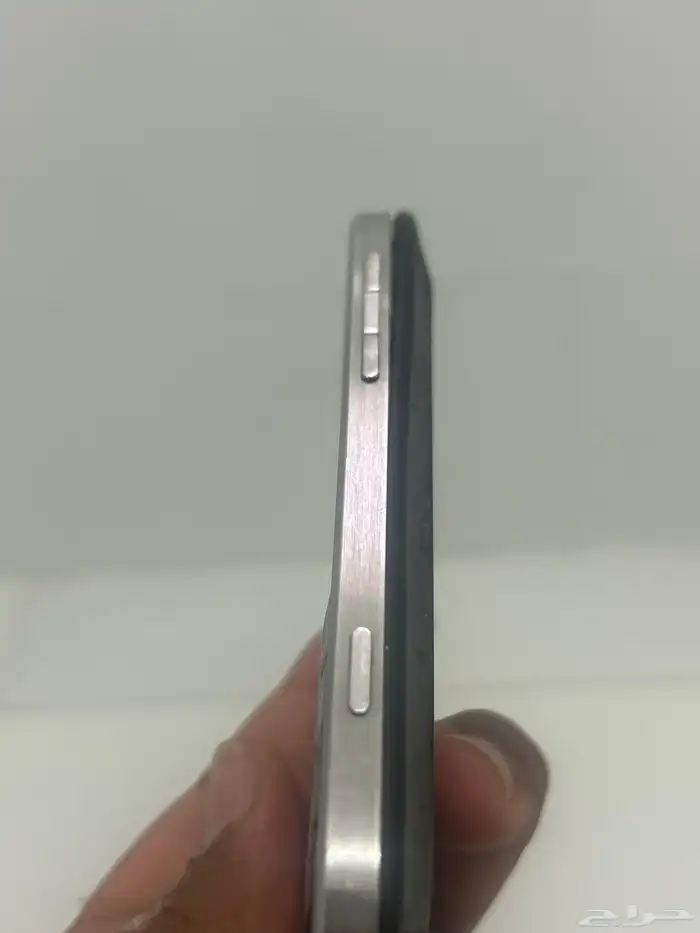 جوال بلاك بيري Bold9900 جديد فيه خدش بسيط موضح ب الصوره 2