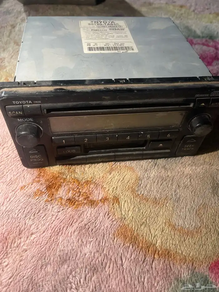 سست وقطع هايلوكس ومسجلات وشمعات 12