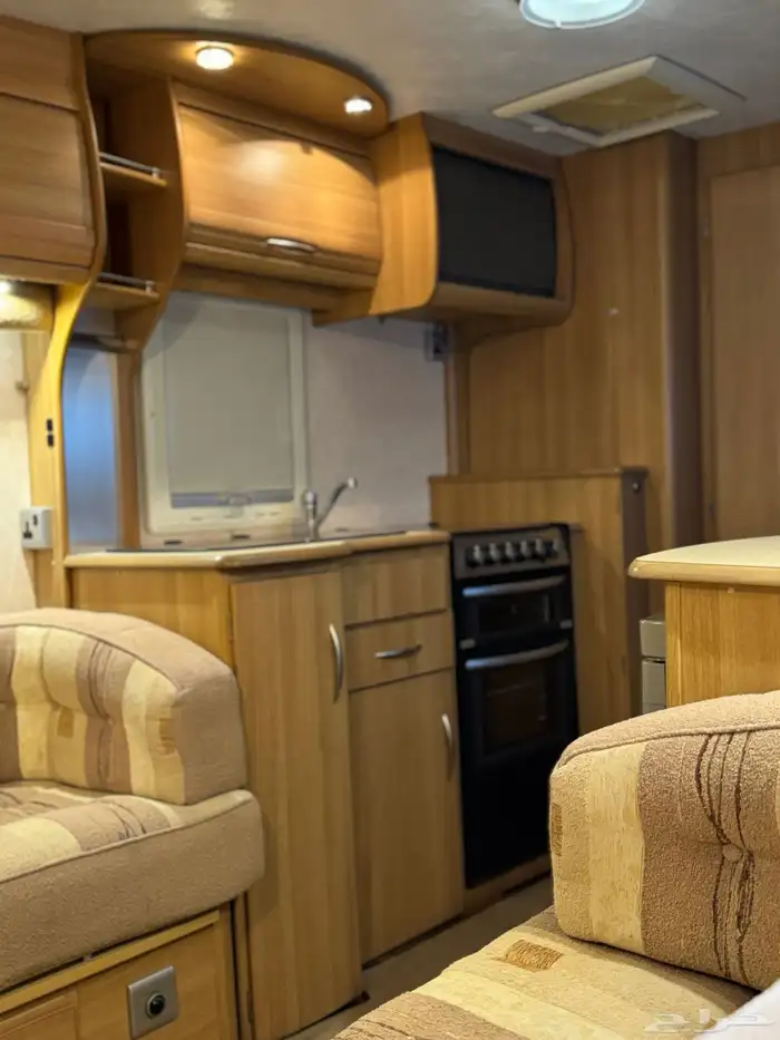 كرفان اوربي 5 متر ونص ( نظيف جدا ) 52