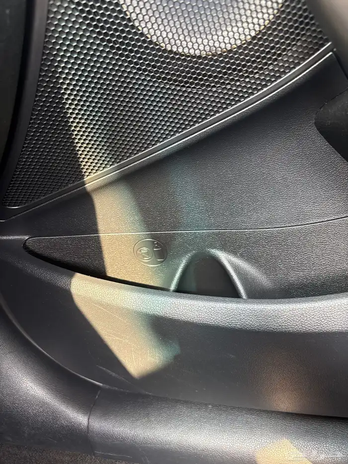 هيونداي فوليستر 23