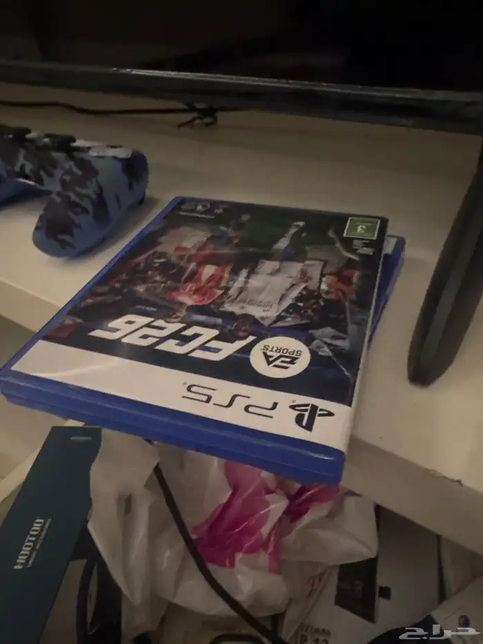 سوني 5 للبيع مع يدين وشريطين 2