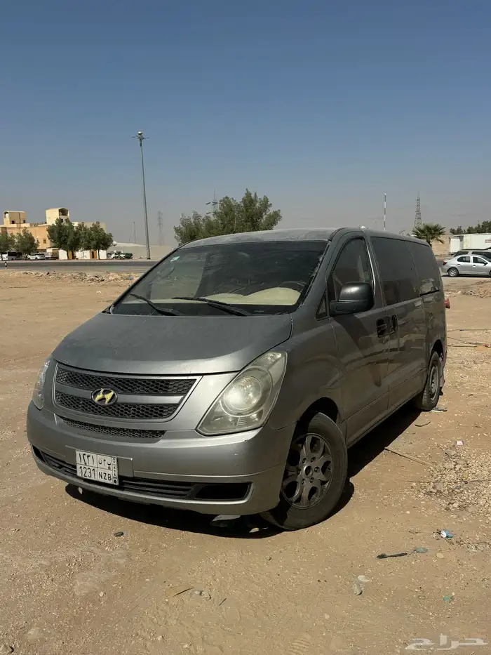 للإجار باص فان H1 2013 0