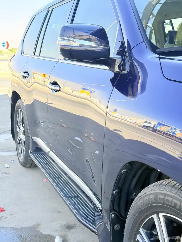 جيب لكزس LX 2018 لون كحلي منوة للمستخدم 11