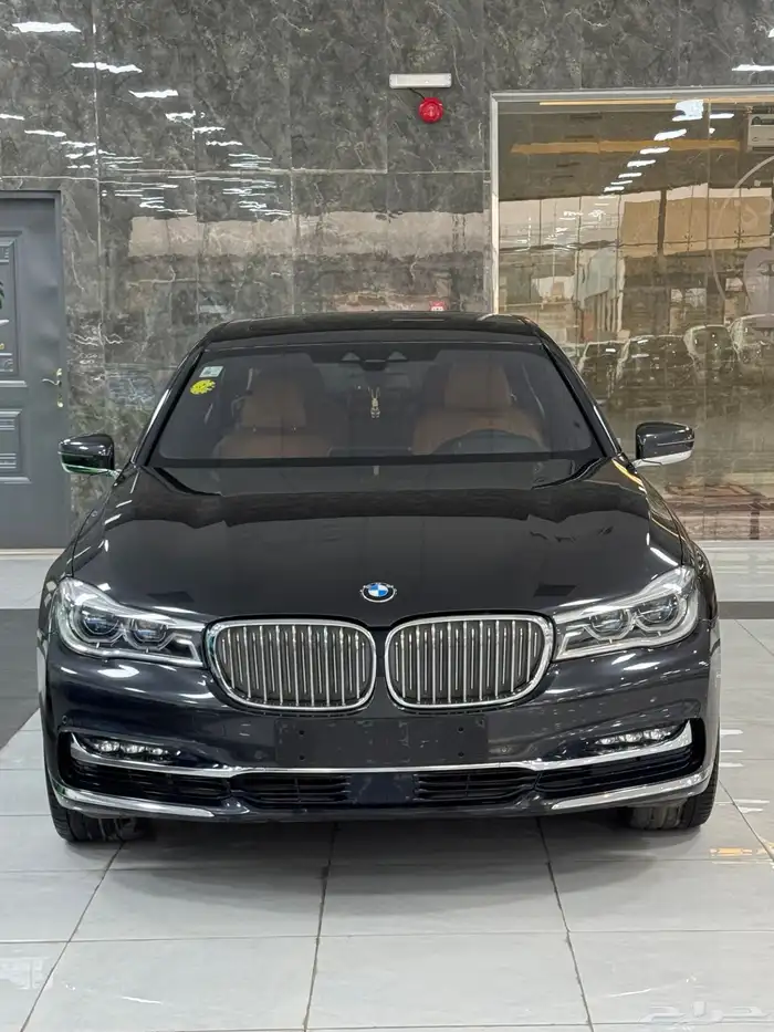 بي ام دبليو 750i 2017 0