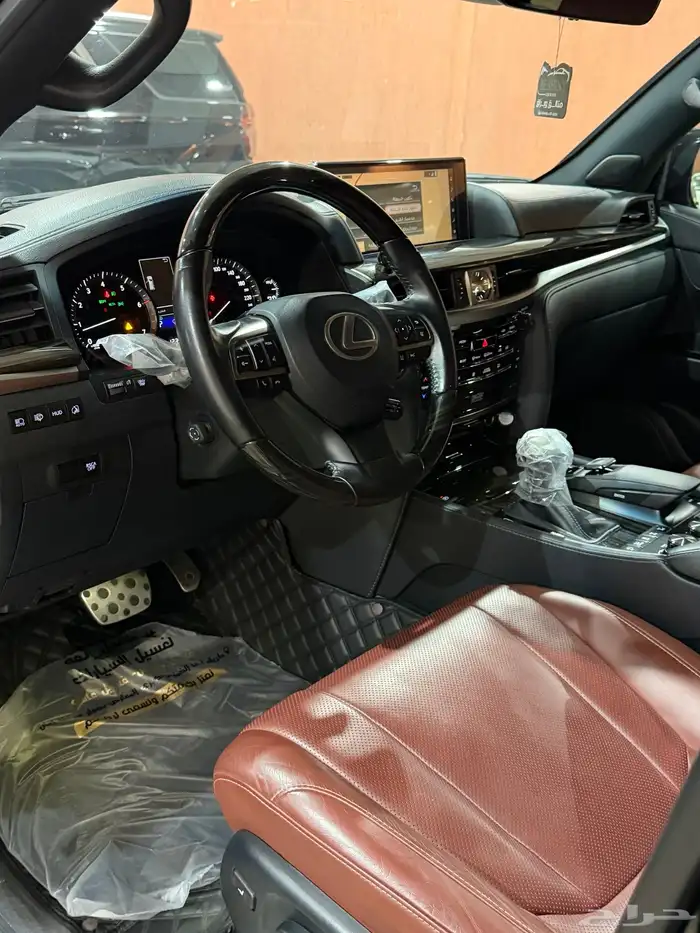 لكزس 2021 LX570 سبورت سعودي 9