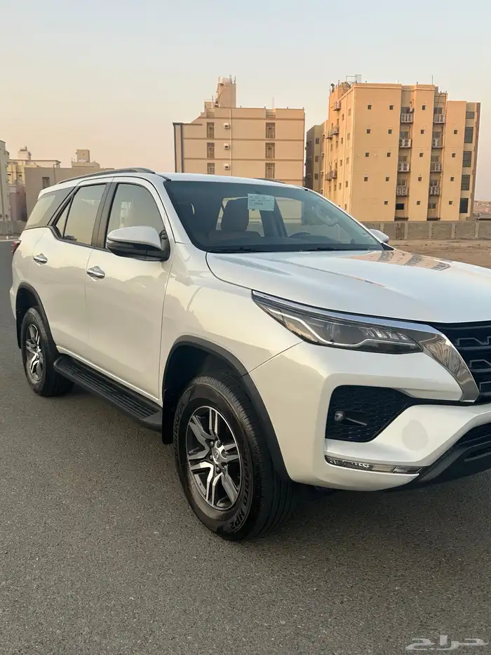 فورشنر 6 سلندر دبل (VX) 2023 ( بحالة الوكالة ) 2