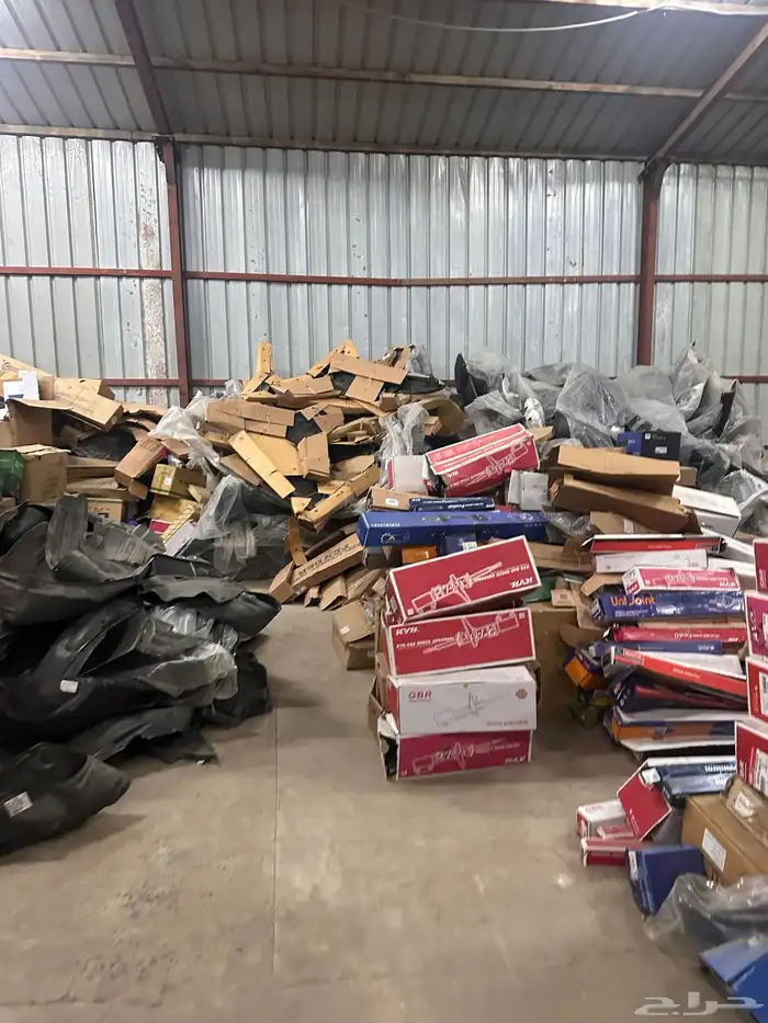 تصفية قطع غيار سيارات تويوتا وهيونداي 1