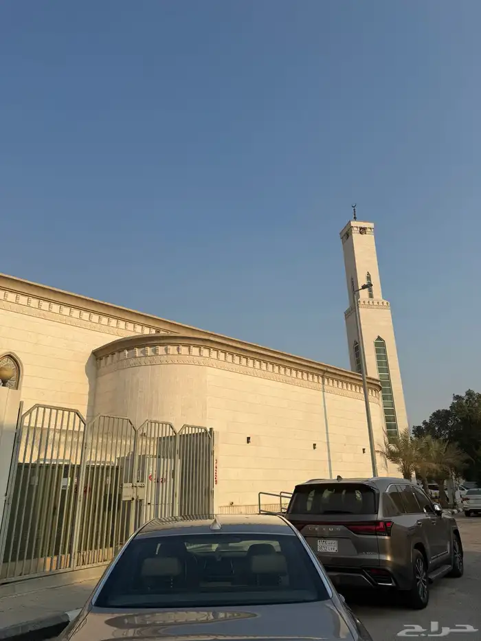 سيارة بي ام دبليوBMW 6