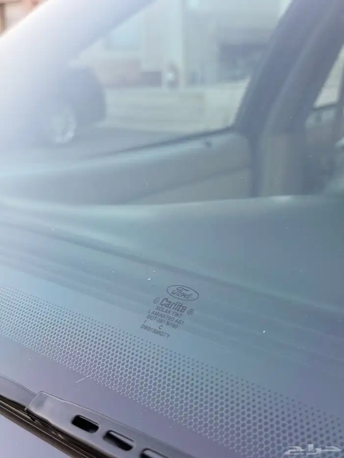 للبيع فورد فكتوريا 2011 نظيف شرط 12