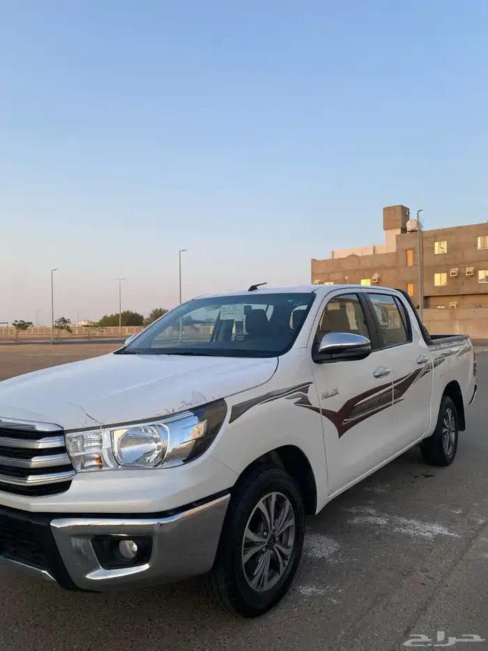 هايلوكس 2018 فل كامل وكاله ممشى 53الف مخزن بدون دبل 1