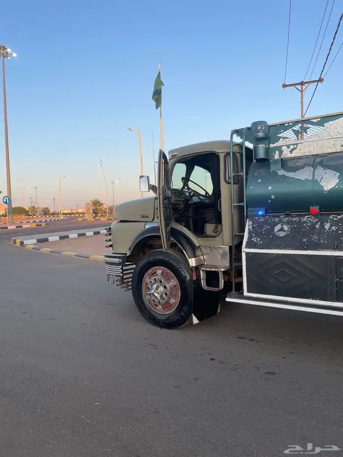 عايدي وايت 0