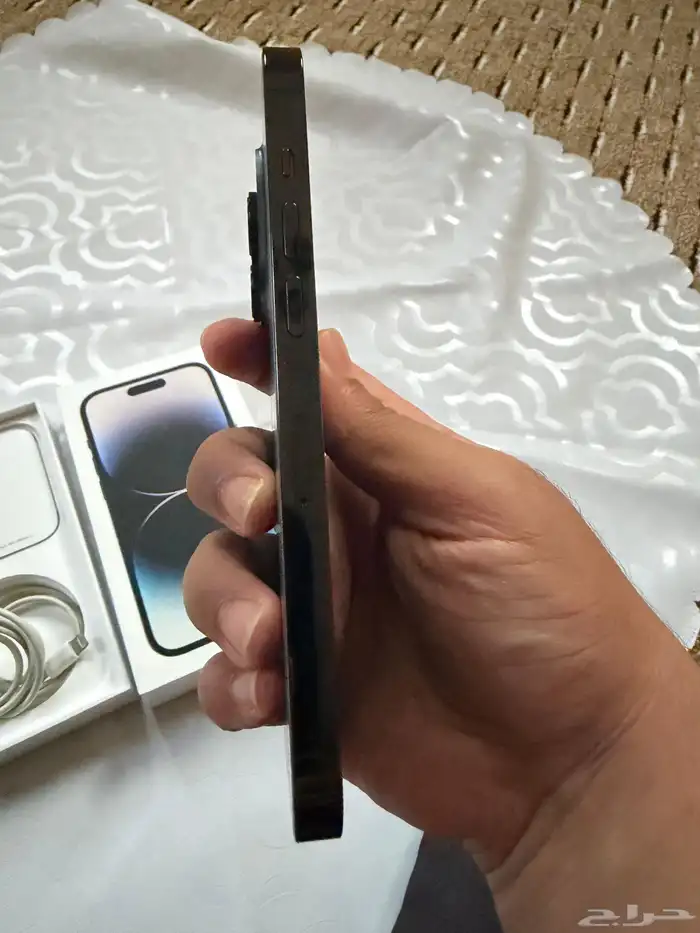 ايفون 14 برو اسود 256 5