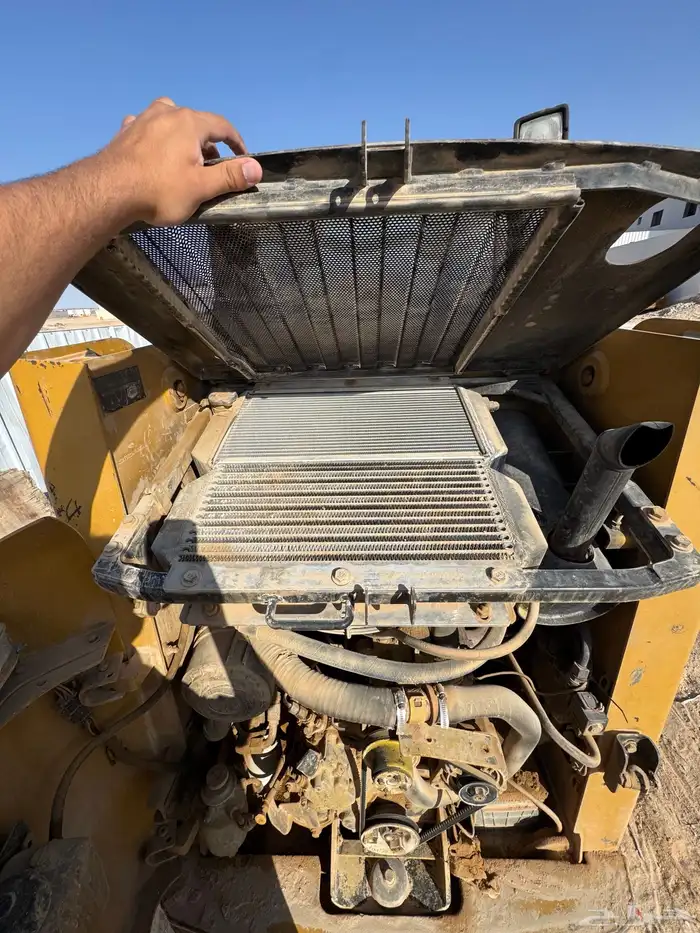 بوبكات كتربلر Caterpillar B216 2012 3