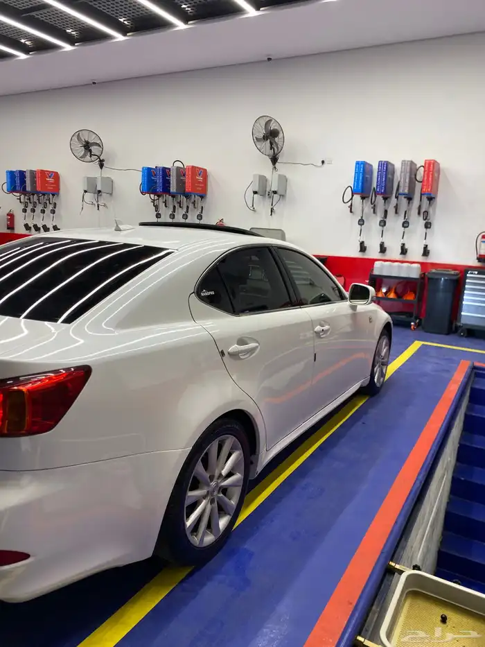 لكزس اي اس 300 للبيع موديل 2010 11