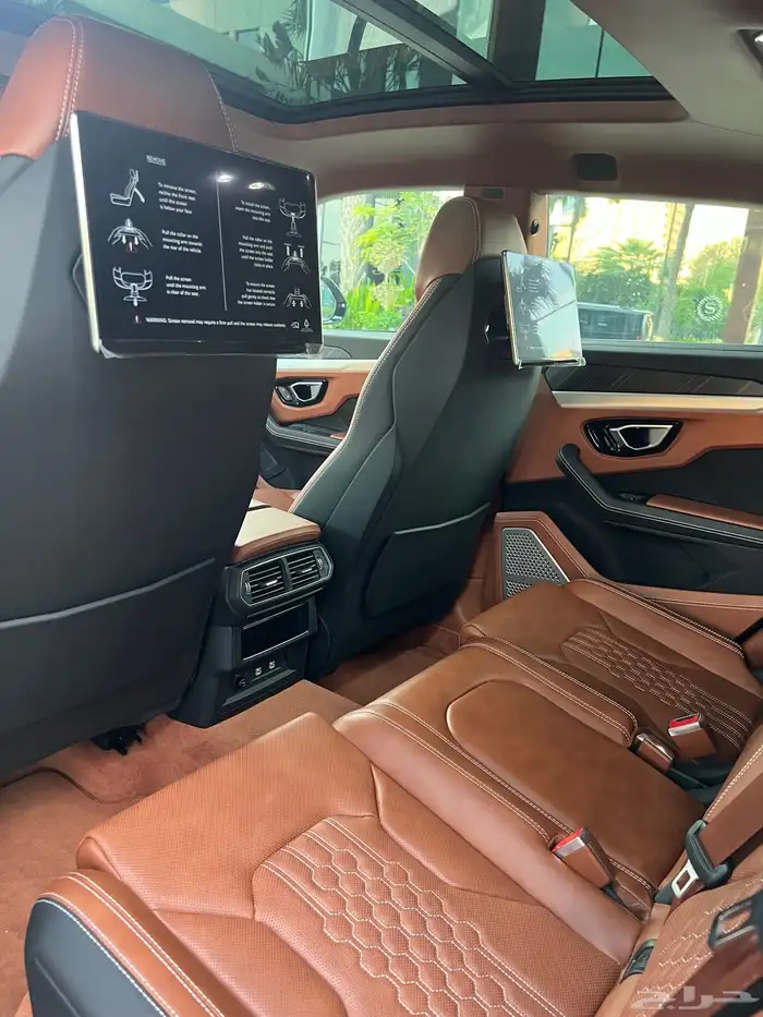 لمبرجيني اوروس S عداد 4 الاف صيانة 5 سنوات إضافية مجانا 62