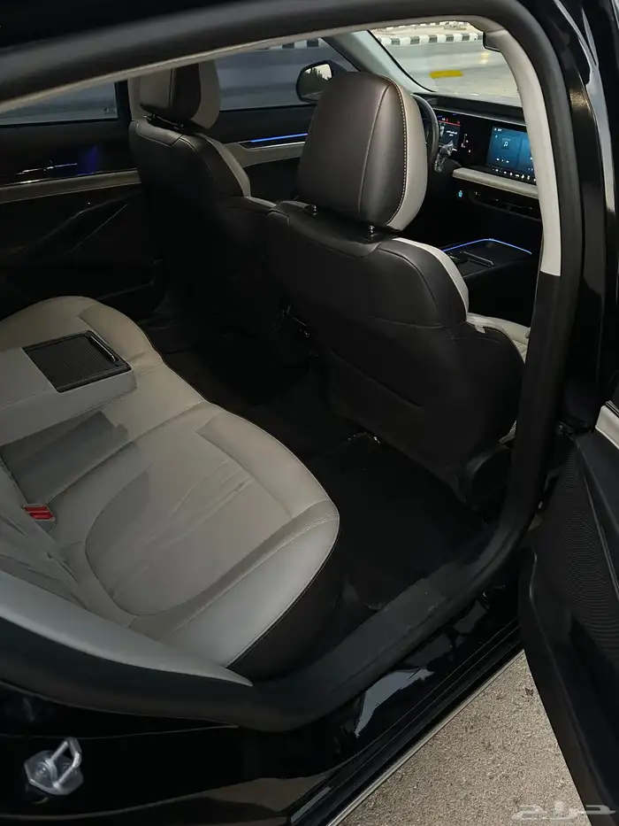 فورد تورس 2024 تيتانيوم 17