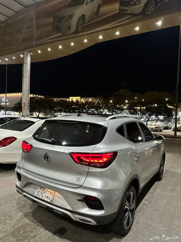 للبيع - MG ZS - 2021 - فل كامل - وكالة 11