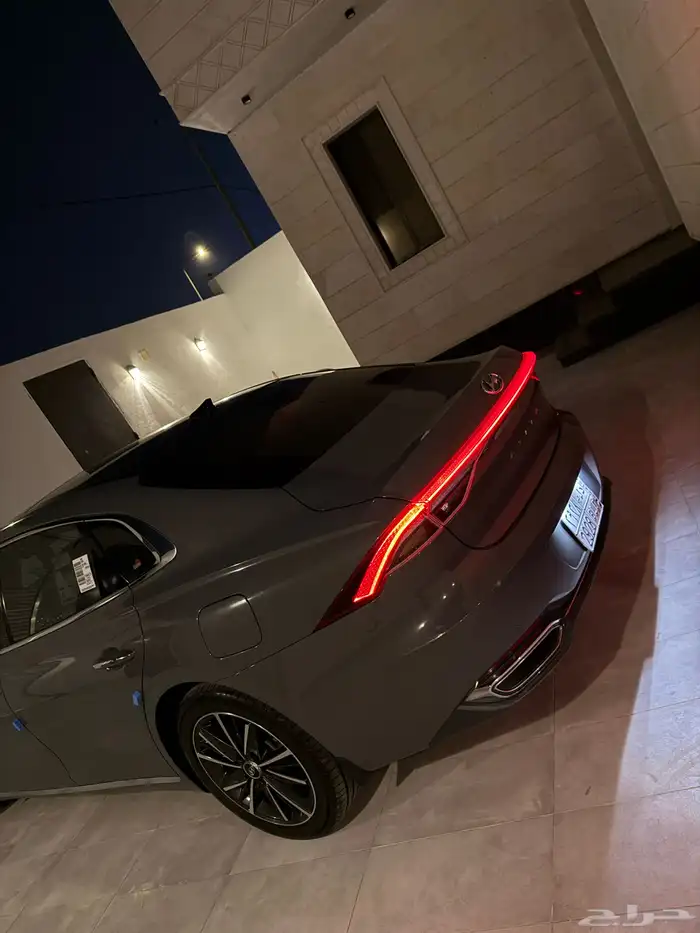 ازيرا 2021 سمارت 6 سلندر بنزين نظيفه جدا  ( الوكيل سعودي ) 1