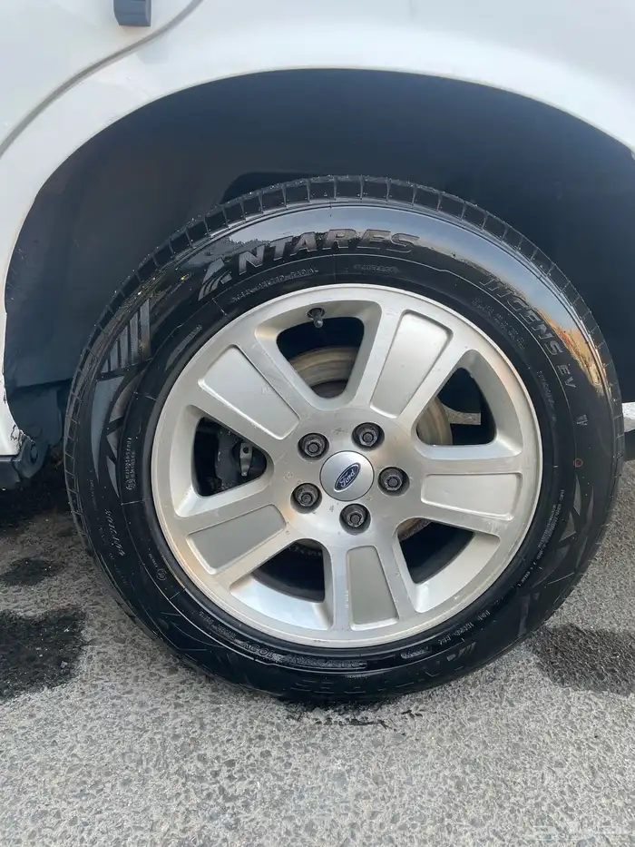 فورد فكتوريا 2010 للبيع ((واقبل بدل)) 12