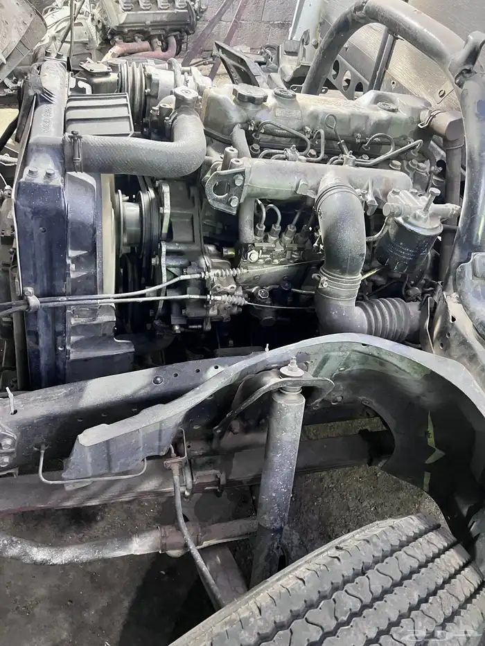 دينا ميتسوبيشي 2001 وسطحه ميتسوبيشي 2001 5