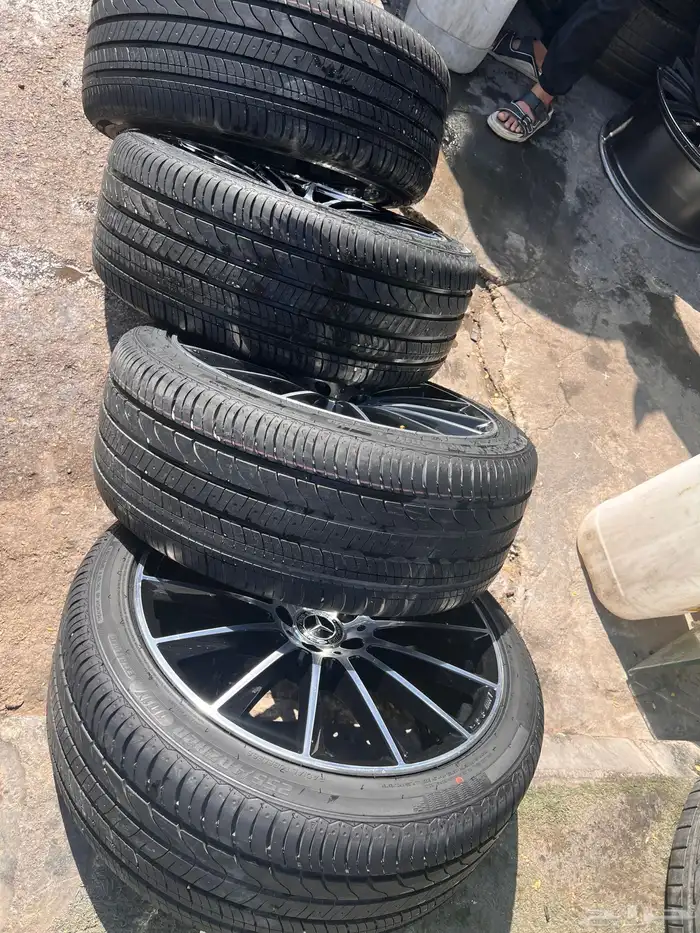 جنوط وكفرات مرسدس اصلي وكاله مقاس 20معا كفرات صيني تاريخ 25 6