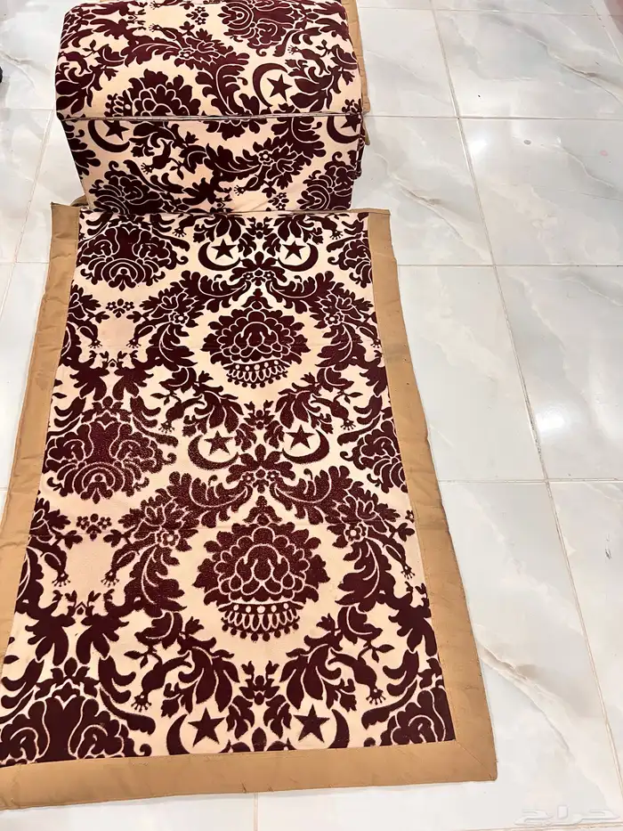 للبيع متكه وفرش السنيدي 0