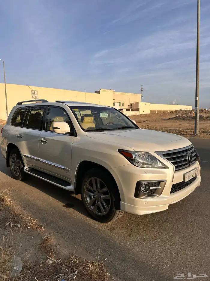 لكزس 2014 DD بريمي 11