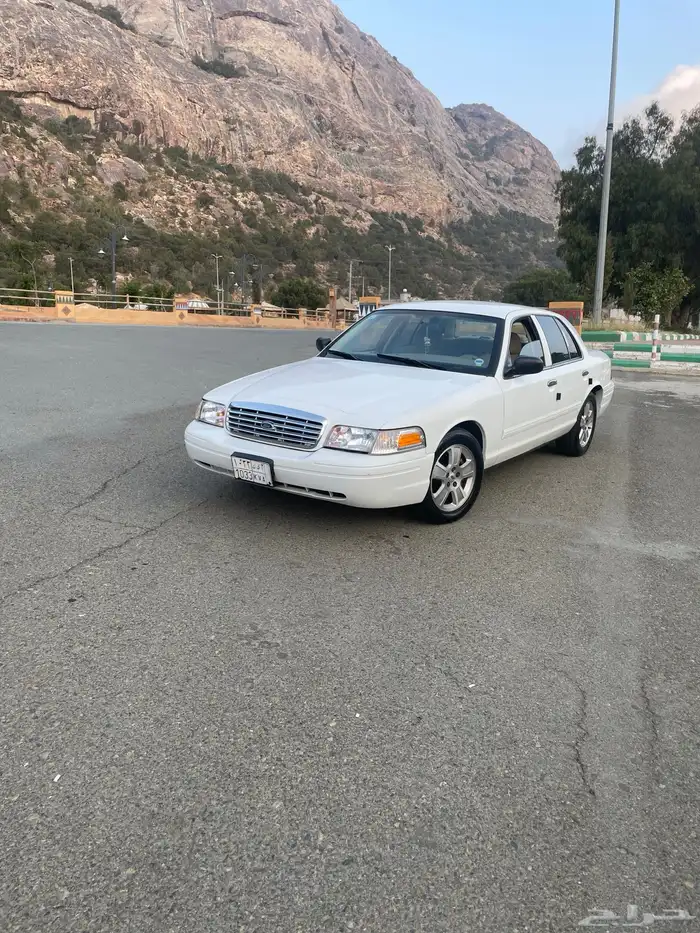 فورد فكتوريا 2010 للبيع ((واقبل بدل)) 0