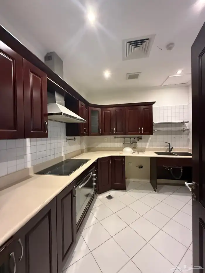 شقة للبيع في حي الروابي بالخبر 5