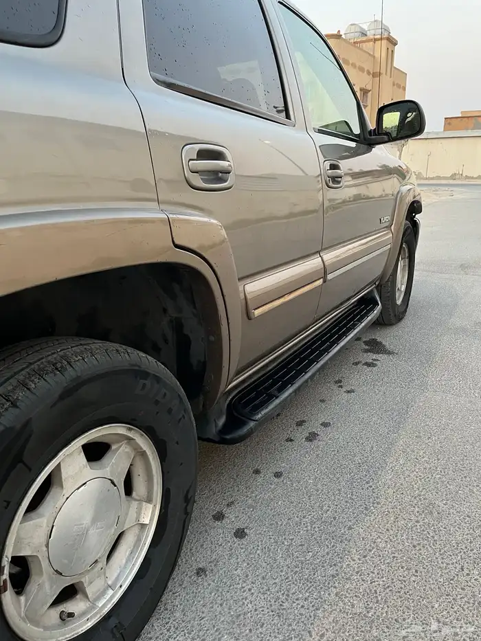 للبيع يوكن 2003 10