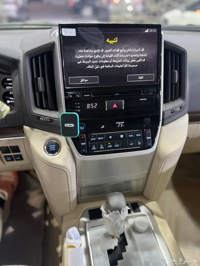 تويوتا لاندكروزر 2019 تورنج فل كامل سعودي ماشي 77 الف 10