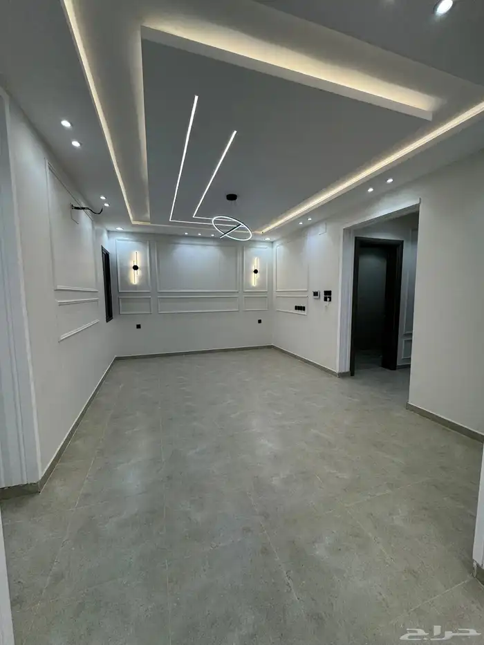 للبيع شقق تمليك علوي بسطح خاص ومصعد شغال بالاسكان شارع 25 م 13