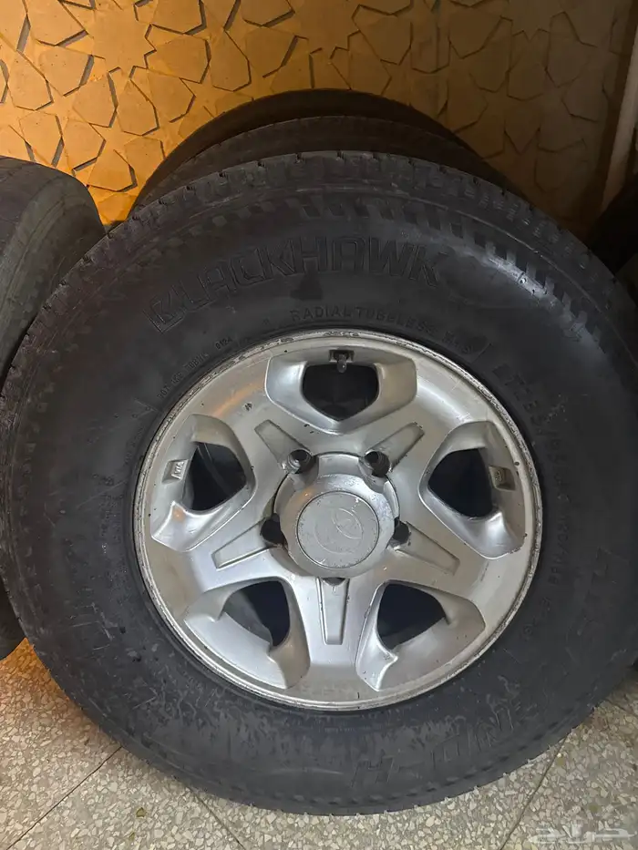 جنوط وكفرات جيب 0