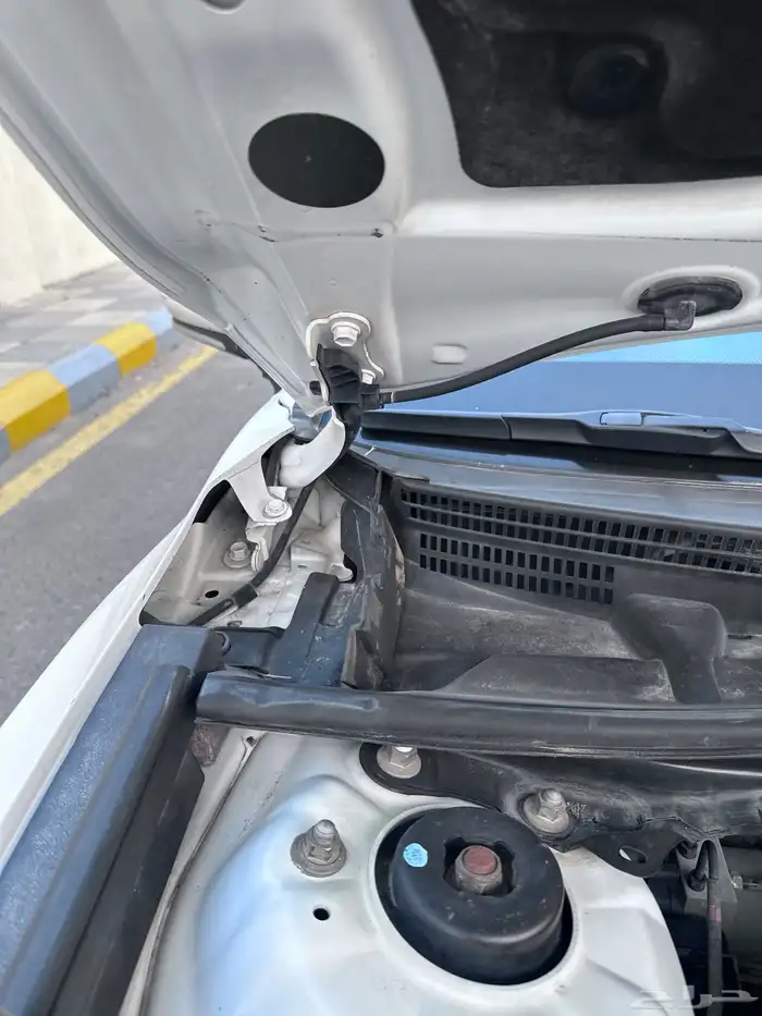 للبيع كامري موديل 2020 فل كامل 4 سلندر بودي بلد 7