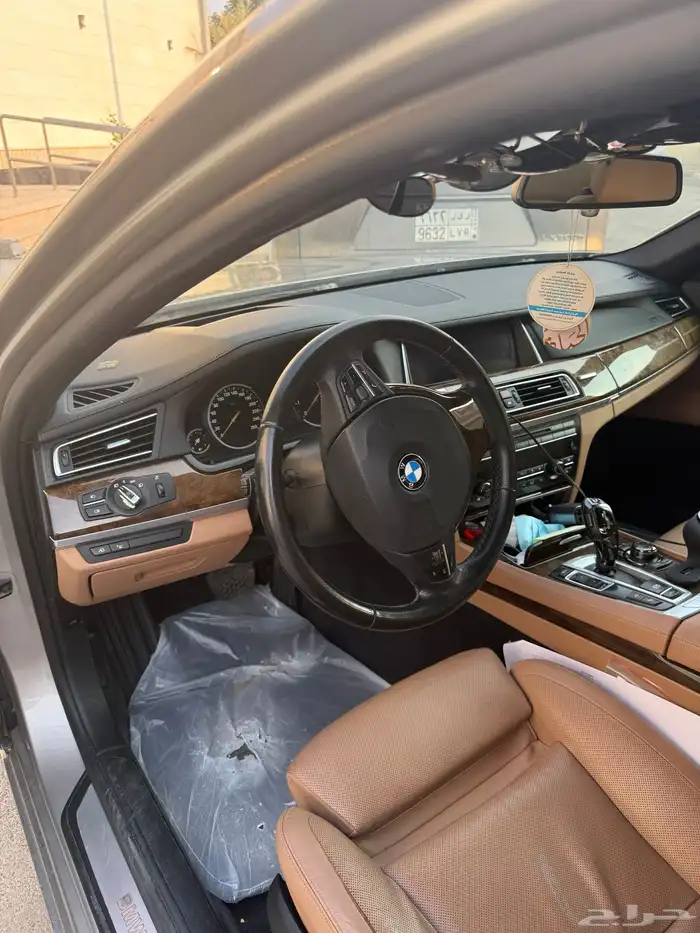 سيارة بي ام دبليوBMW 5